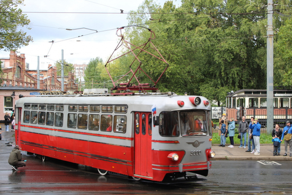 В Петербурге запустят первую трамвайную экскурсию  по маршруту Оранэлы